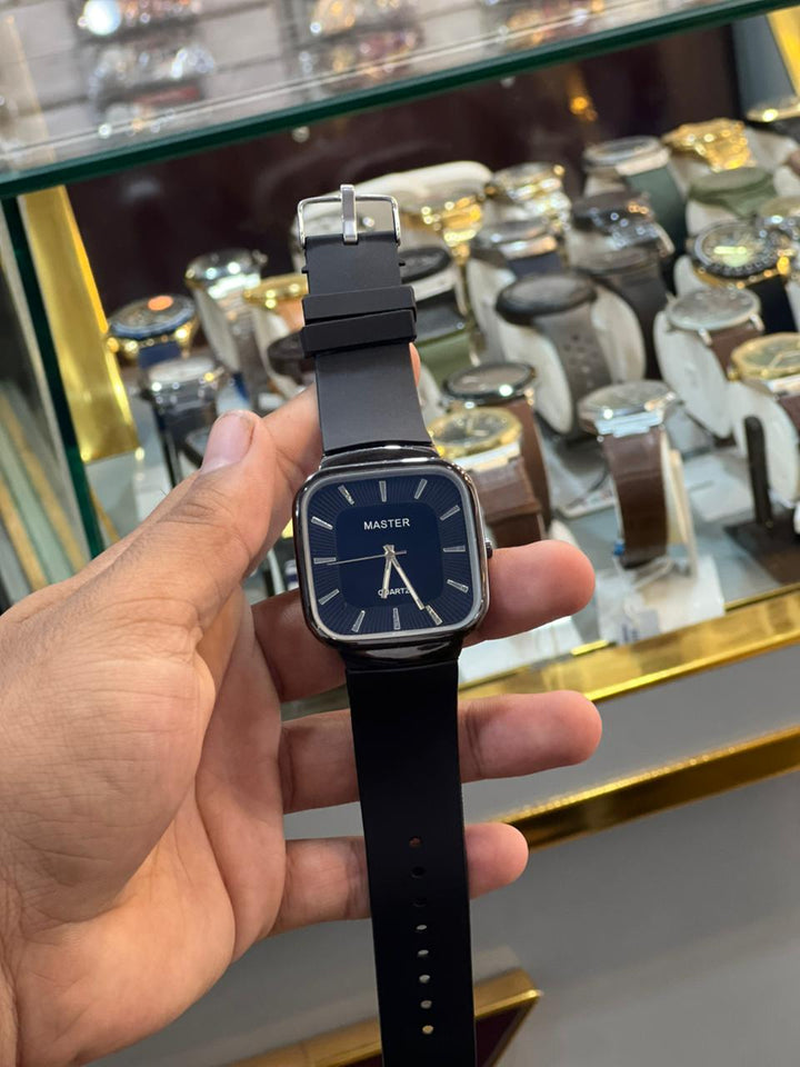 Master Quartz Watch For Men's Steel Back