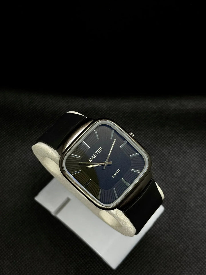 Master Quartz Watch For Men's Steel Back