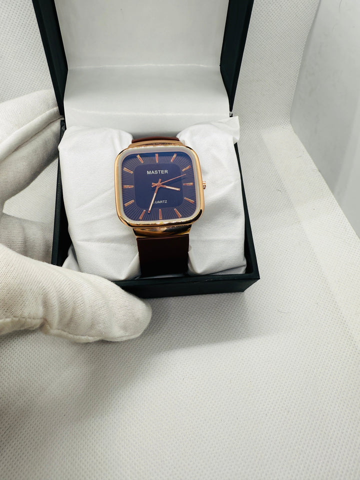 Master Quartz Watch For Men's Steel Back