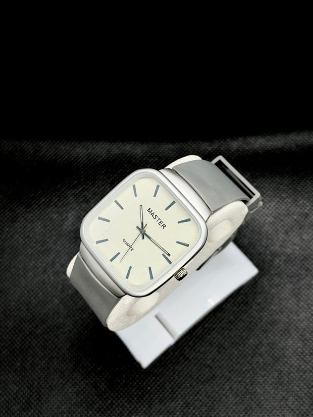 Master Quartz Watch For Men's Steel Back